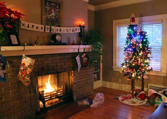 What a beautiful Christmas in a beautiful home! xoxo
